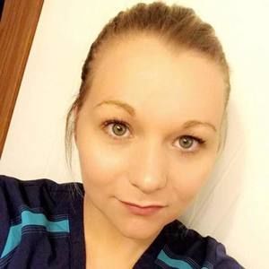 Meet your Posher, Danielle lynn